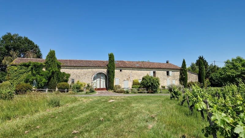 Vente Maison ST GENES DE LOMBAUD - 8 pièces -400 m² - (33670)