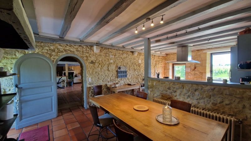 Vente Maison ST GENES DE LOMBAUD - 8 pièces -400 m² - (33670)