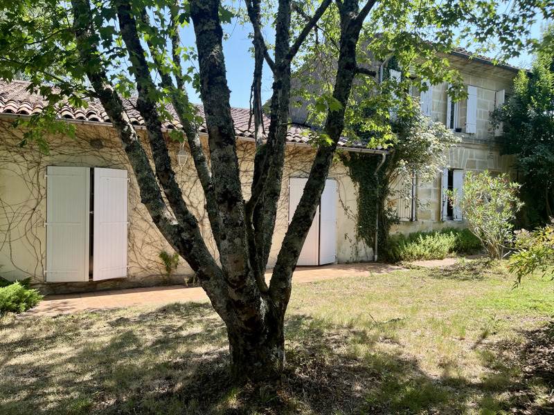 Vente Maison CURSAN - 7 pièces -273 m² - (33670)