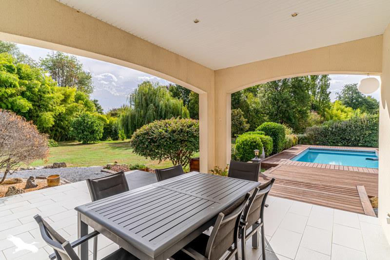 Vente Maison TARGON - 7 pièces -166 m² - (33760)