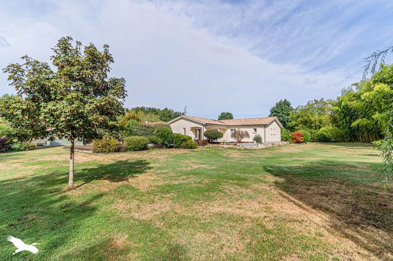 Maison 7 pièces 166 m² · à Targon · 166 m² · 494 000 €