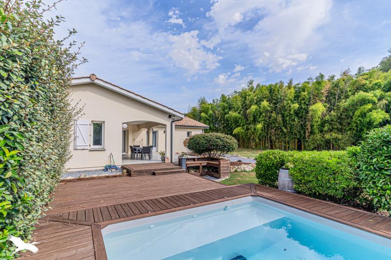 Vente Maison TARGON - 7 pièces -166 m² - (33760)