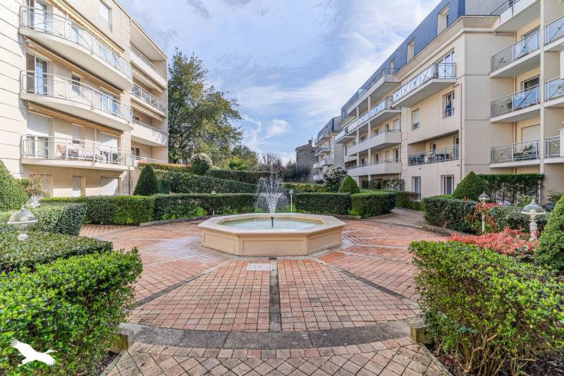 Vente Appartement BORDEAUX - 2 pièces -52 m² - (33000)