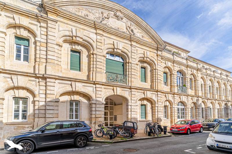 Vente Appartement BORDEAUX - 2 pièces -52 m² - (33000)