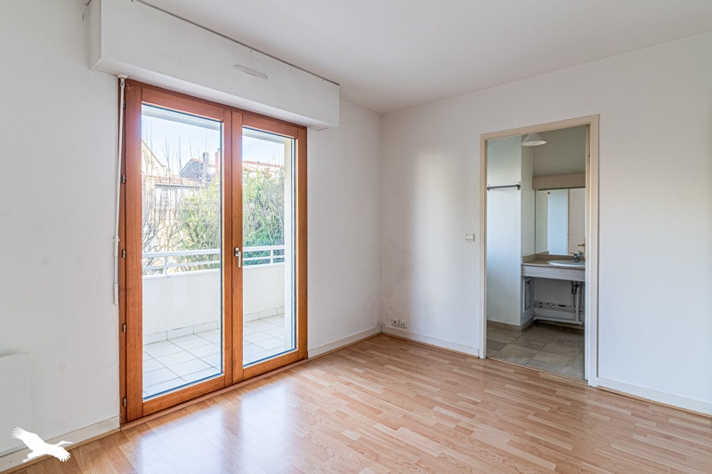 Vente Appartement BORDEAUX - 2 pièces -52 m² - (33000)