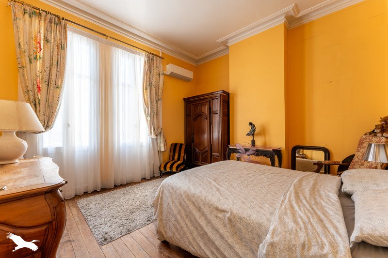Vente Maison BORDEAUX - 8 pièces -209 m² - (33000)