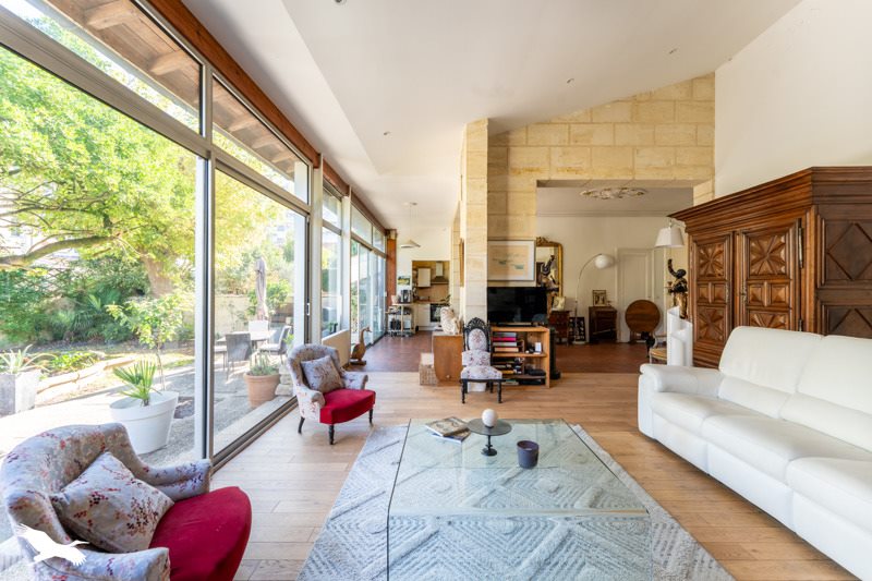 Vente Maison BORDEAUX - 8 pièces -209 m² - (33000)