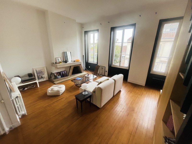 Vente Appartement Bordeaux - 3 pièces -98 m² - (33000)