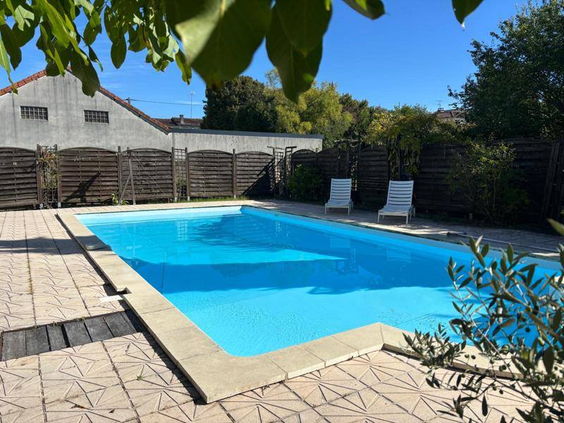 Vente Maison COGNAC - 7 pièces -172 m² - (16100)
