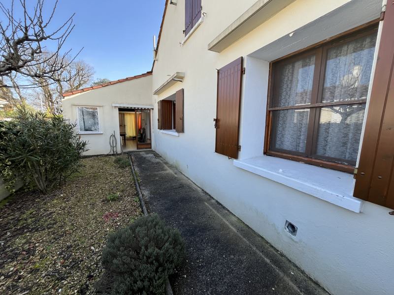 Vente Maison CHATEAUBERNARD - 3 pièces -80 m² - (16100)