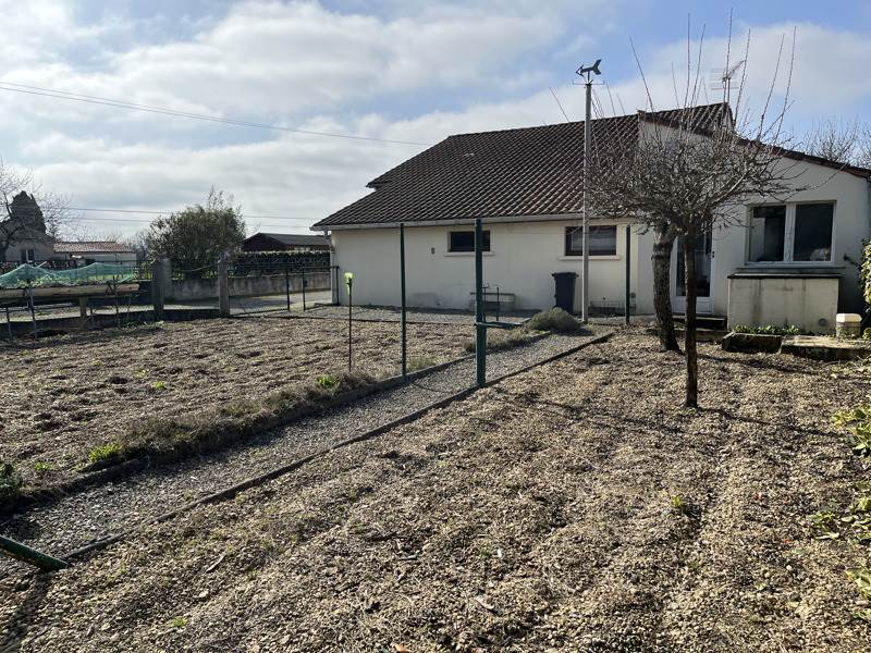 Vente Maison CHATEAUBERNARD - 3 pièces -80 m² - (16100)