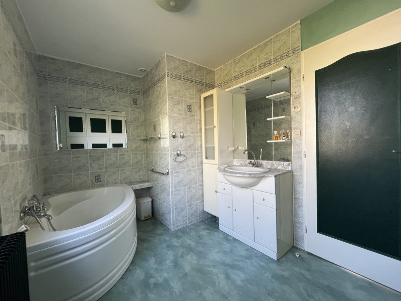 Vente Maison CHATEAUBERNARD - 4 pièces -92 m² - (16100)