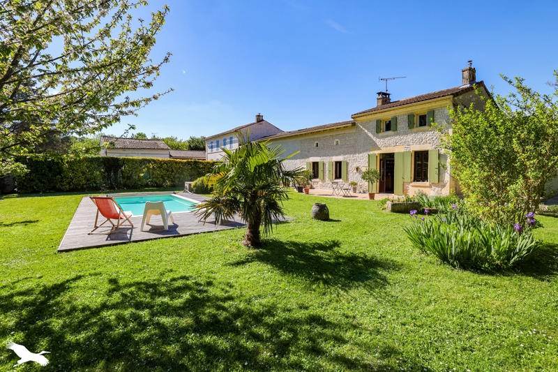 Vente Maison ARS - 5 pièces -207 m² - (16130)