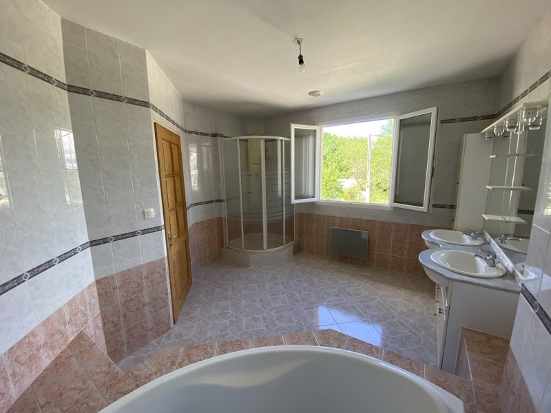 Vente Maison GENSAC LA PALLUE - 3 pièces -81 m² - (16130)