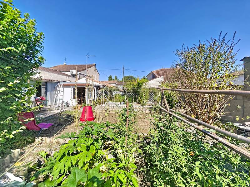 Vente Maison SEGONZAC - 2 pièces -50 m² - (16130)