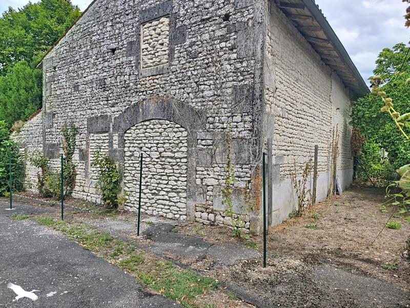 Grange à vendre · à Gimeux · 260 m² · 64 870 €
