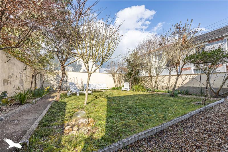 Vente Maison NIORT - 8 pièces -170 m² - (79000)