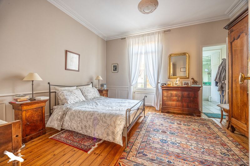 Vente Maison NIORT - 7 pièces -142 m² - (79000)