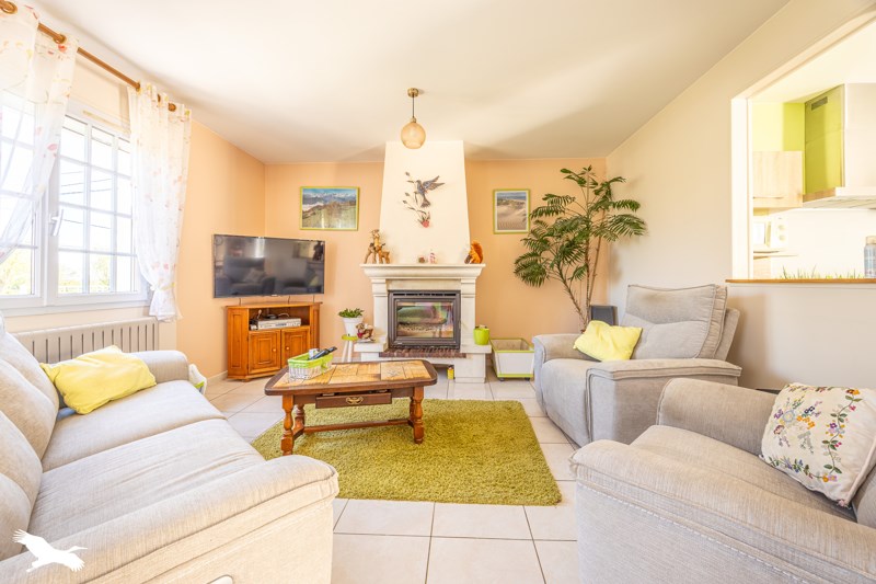 Vente Maison BESSINES - 5 pièces -156 m² - (79000)