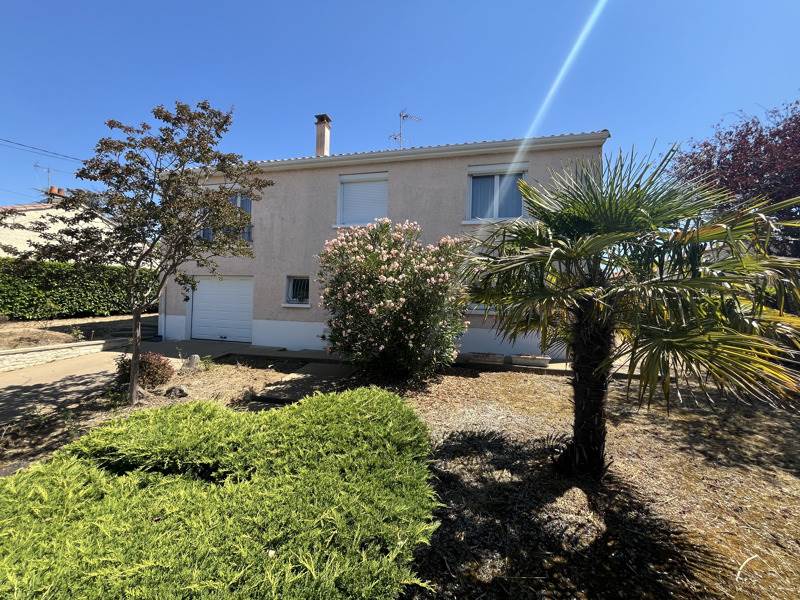 Vente Maison AIFFRES - 5 pièces -110 m² - (79230)