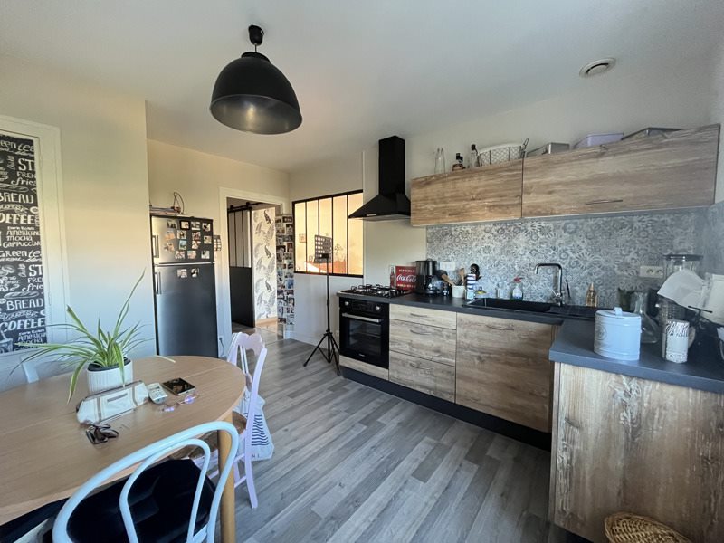 Maison 6 pièces 151 m² · à Niort · 151 m² · 200 000 €