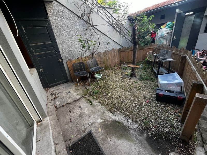 Vente Immeuble LYON 08 - - - (69008)
