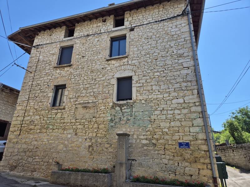 Vente Maison Poncin - 3 pièces -99 m² - (01450)