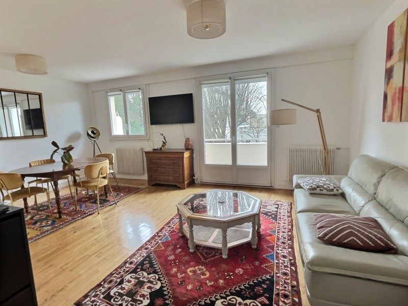 Vente Appartement CALUIRE ET CUIRE - 3 pièces -63,8 m² - (69300)