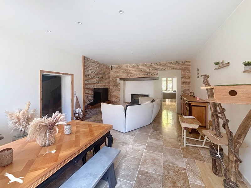 Vente Maison Saint-Sixte - 5 pièces -166 m² - (47220)