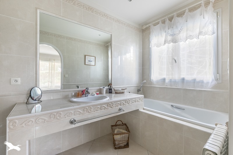 Vente Maison LANTON - 4 pièces -131 m² - (33138)