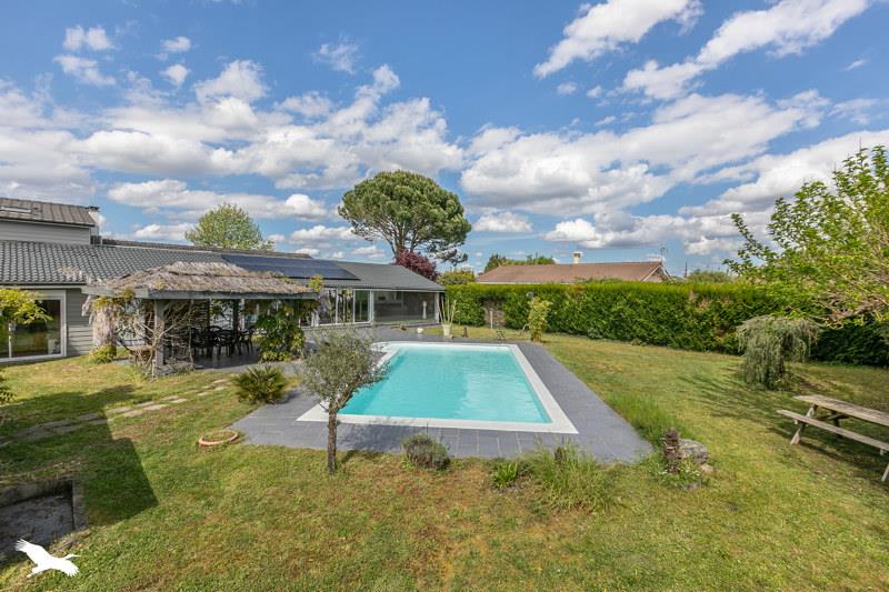 Vente Maison LANTON - 7 pièces -172 m² - (33138)