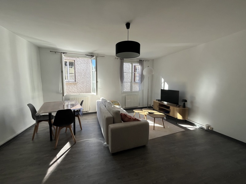 Vente Appartement ST CERE - 2 pièces -61 m² - (46400)