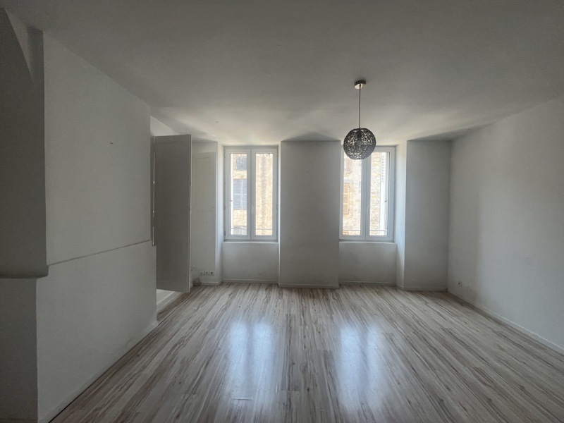 Vente Immeuble ST CERE - -  133 m² - (46400)