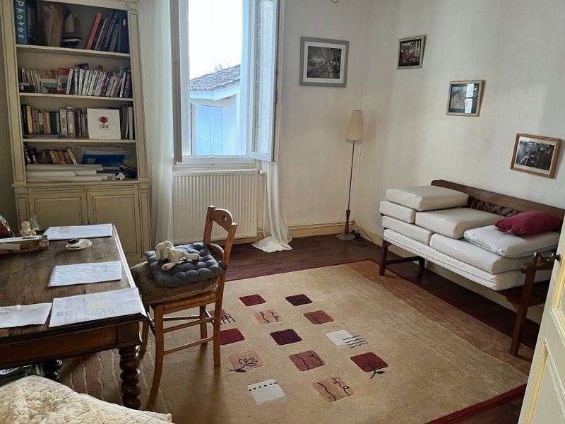 Vente Maison PUISSEGUIN - 6 pièces -157 m² - (33570)