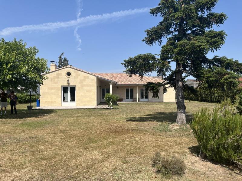 Vente Maison MONTAGNE - 5 pièces -157 m² - (33570)