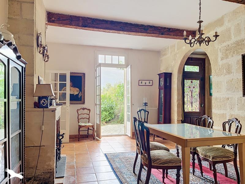 Vente Maison FRONSAC - 8 pièces -280 m² - (33126)