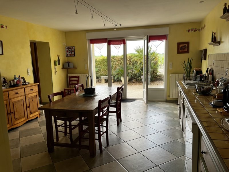 Vente Maison NEAC - 7 pièces -227 m² - (33500)