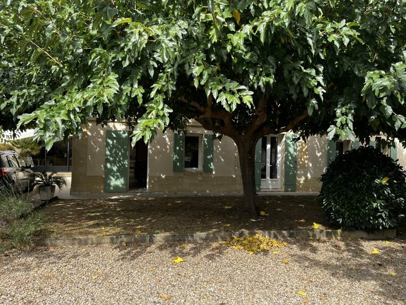 Vente Maison NEAC - 7 pièces -227 m² - (33500)