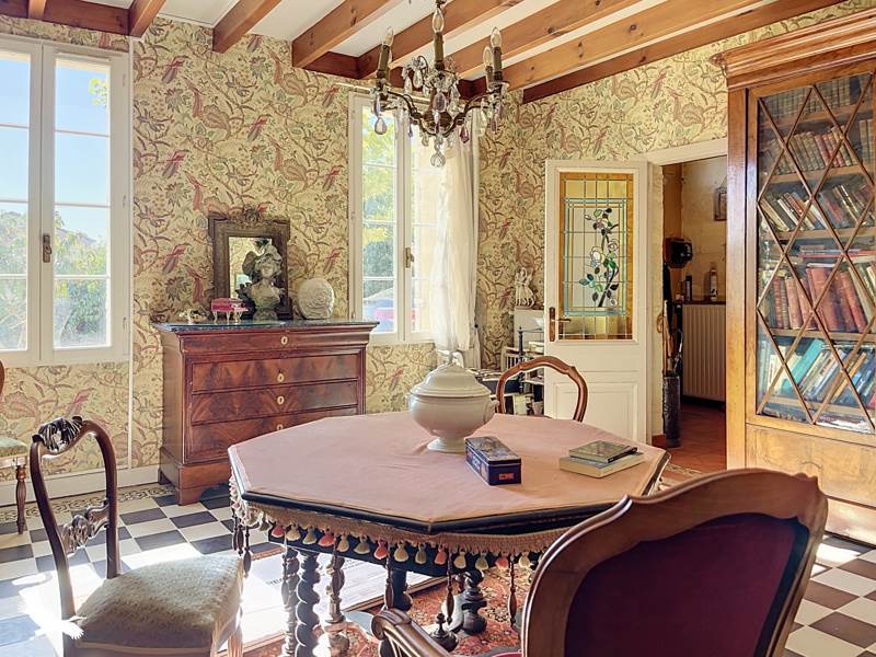 Vente Maison Saint-Émilion - 7 pièces -246 m² - (33330)