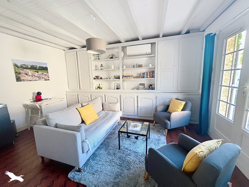 Vente Maison Villegouge - 7 pièces -166 m² - (33141)
