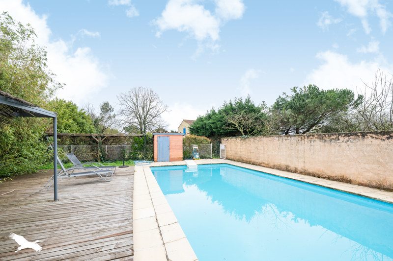 Vente Maison ST JUST LUZAC - 5 pièces -140 m² - (17320)