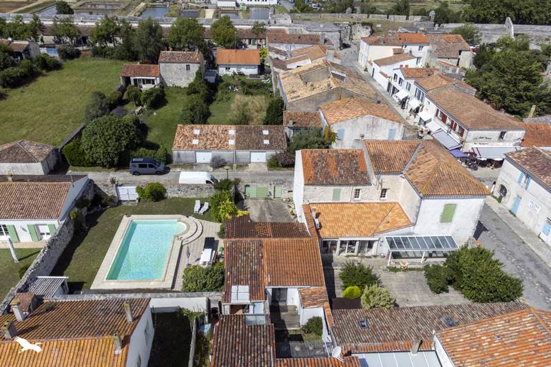 Vente Maison MARENNES HIERS BROUAGE - 7 pièces -233 m² - (17320)