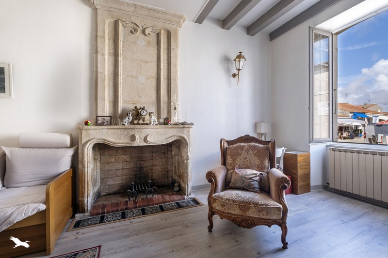 Vente Maison MARENNES HIERS BROUAGE - 7 pièces -233 m² - (17320)