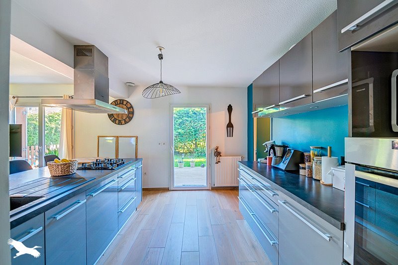 Vente Maison CARBON BLANC - 4 pièces -93 m² - (33560)