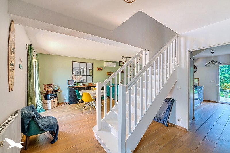 Vente Maison CARBON BLANC - 4 pièces -93 m² - (33560)