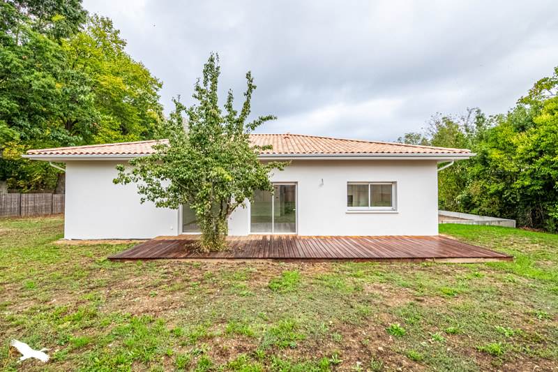 Vente Maison CARBON BLANC - 4 pièces -131 m² - (33560)
