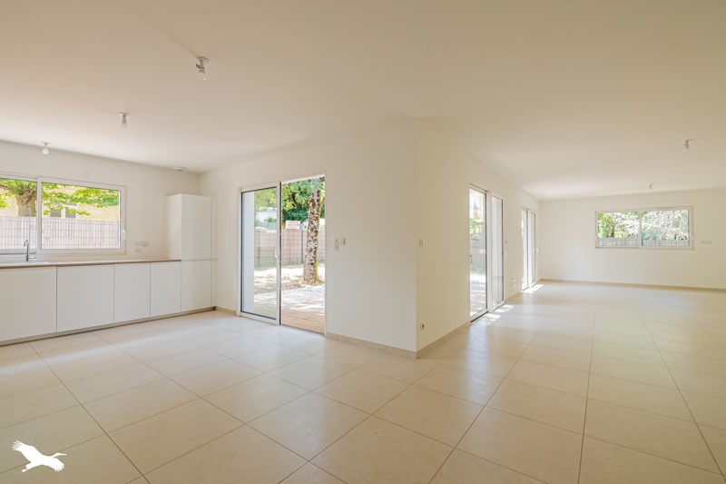 Vente Maison CARBON BLANC - 4 pièces -138 m² - (33560)