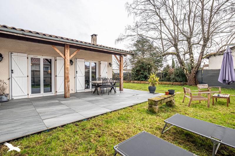 Vente Maison CARBON BLANC - 4 pièces -100 m² - (33560)