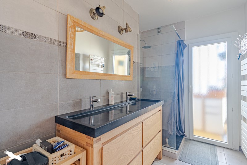 Vente Appartement CARBON BLANC - 4 pièces -81 m² - (33560)