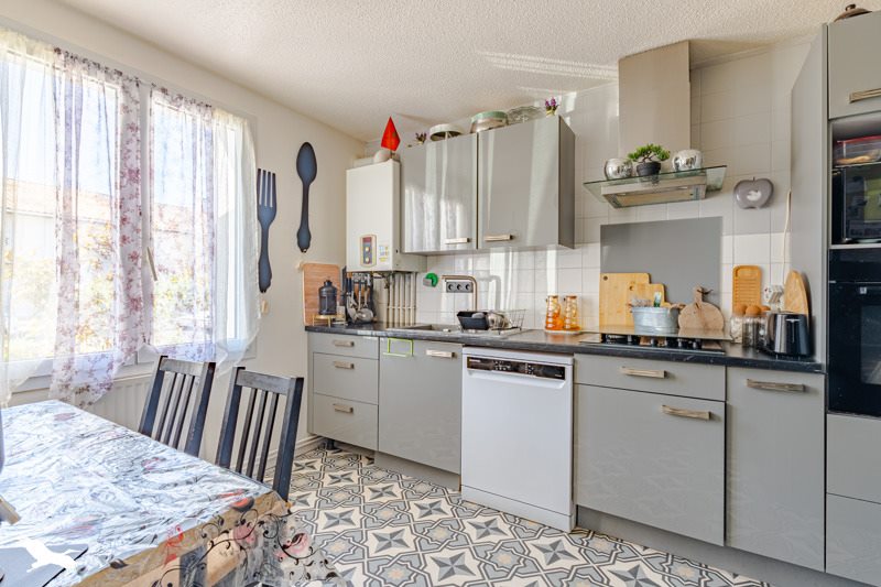 Vente Maison CARBON BLANC - 4 pièces -95 m² - (33560)